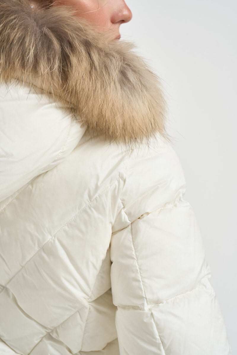 Piumino donna trapuntato con cappuccio bianco 26WBLDC03041 100BI BLAUER 