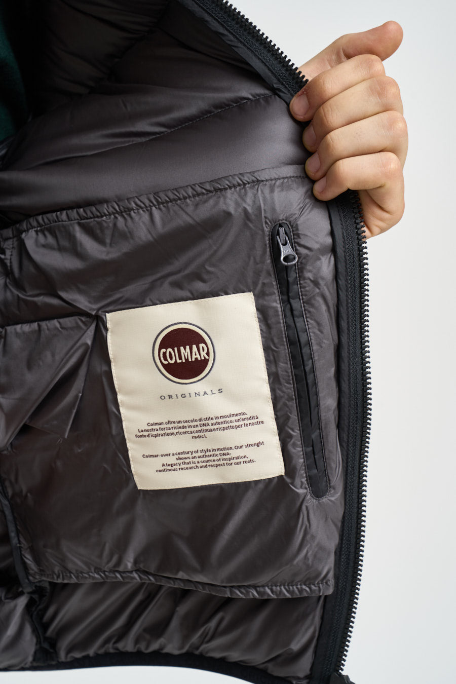 Piumino uomo con cappuccio nero 12000007 3JQ99 COLMAR 