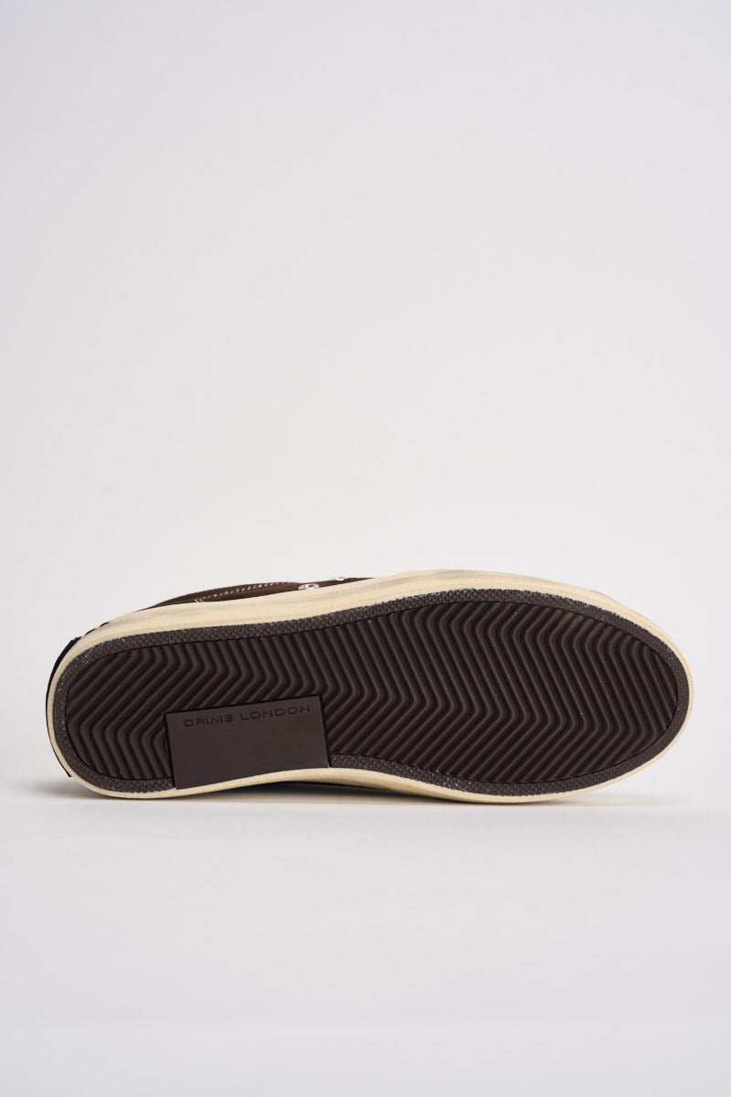 Sneakers donna con dettaglio pendente marrone scuro 23006 60 CRIME LONDON 