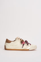 Sneakers donna con ciondolo panna 23603 10 CRIME LONDON 