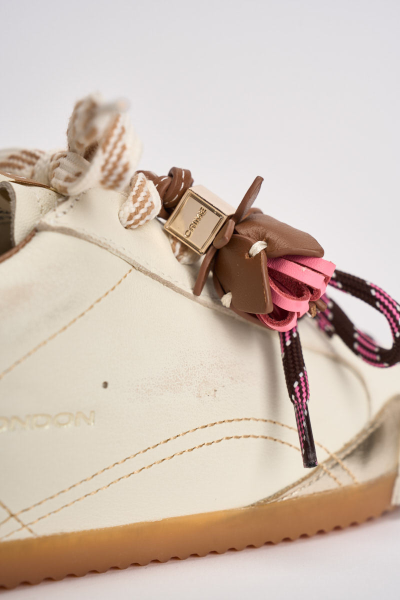 Sneakers donna con ciondolo panna 23603 10 CRIME LONDON 