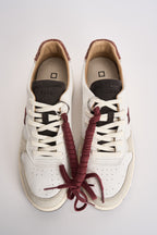 Sneakers uomo Court 2.0 bianche e bordeaux M451 C2VNWX D.A.T.E. 