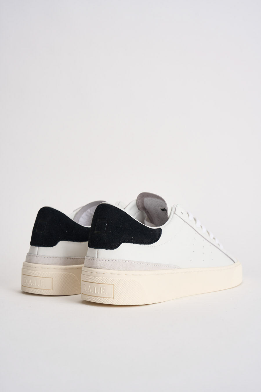 Sneakers uomo bianca e nera M451 SOCAWB D.A.T.E. 
