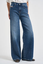 Jeans donna flared 1978 D-Akemi in denim scuro A03624 09L21 DIESEL 