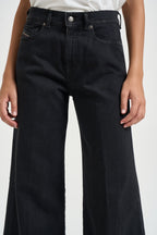 Jeans donna flare D-Akemi 1978 in denim nero A03624 09N89 DIESEL 