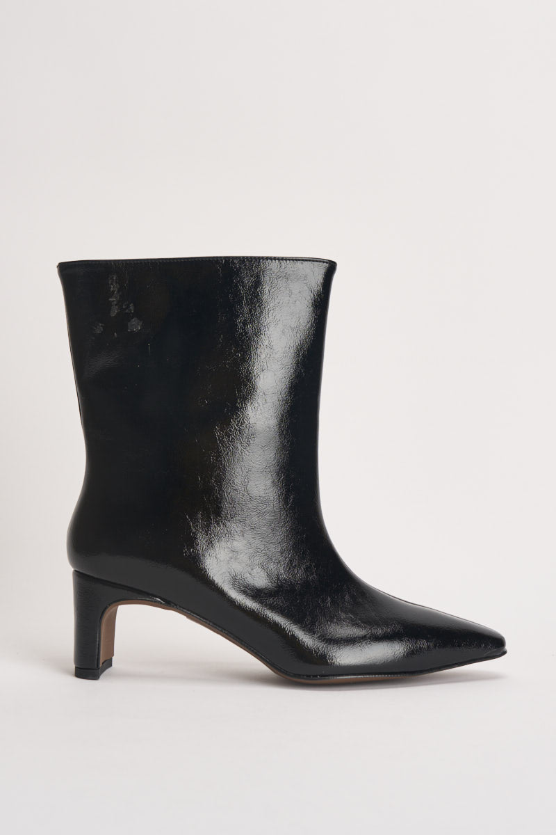Stivali donna in vernice neri AI52/C7061 NERO DIVINE FOLLIE 
