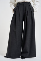 Pantaloni donna sartoriali ampi con pinces grigio antracite 0194 GRIGIO ELEH 