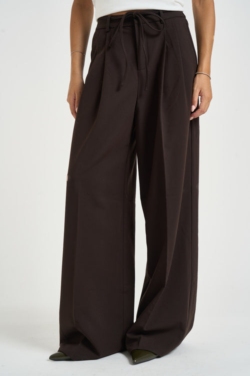 Pantalone donna palazzo con laccio in vita marrone
