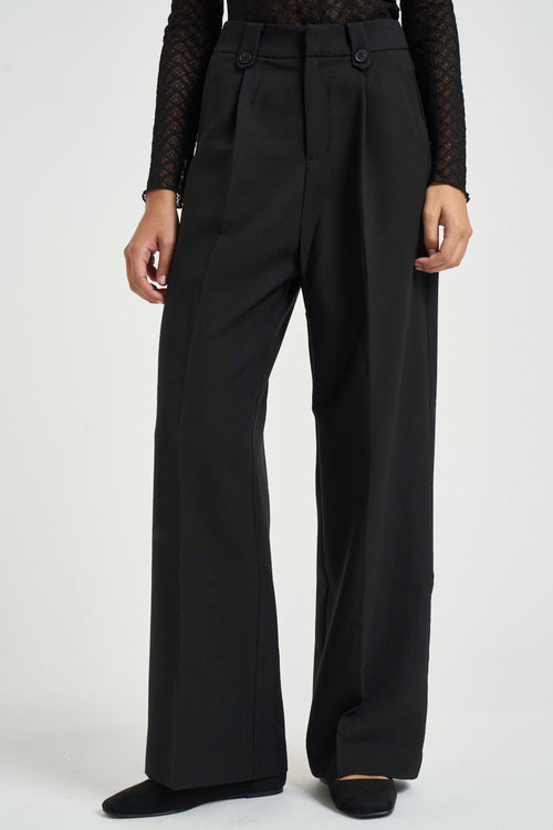 Pantalone donna con pinces e bottoni nero