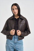 Giacca donna cropped in ecopelle marrone 12298848 DEMITASSE JJXX 