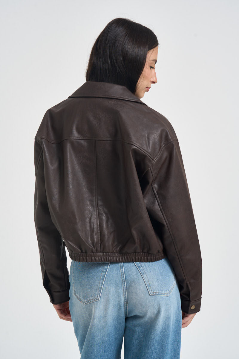 Giacca donna cropped in ecopelle marrone 12298848 DEMITASSE JJXX 