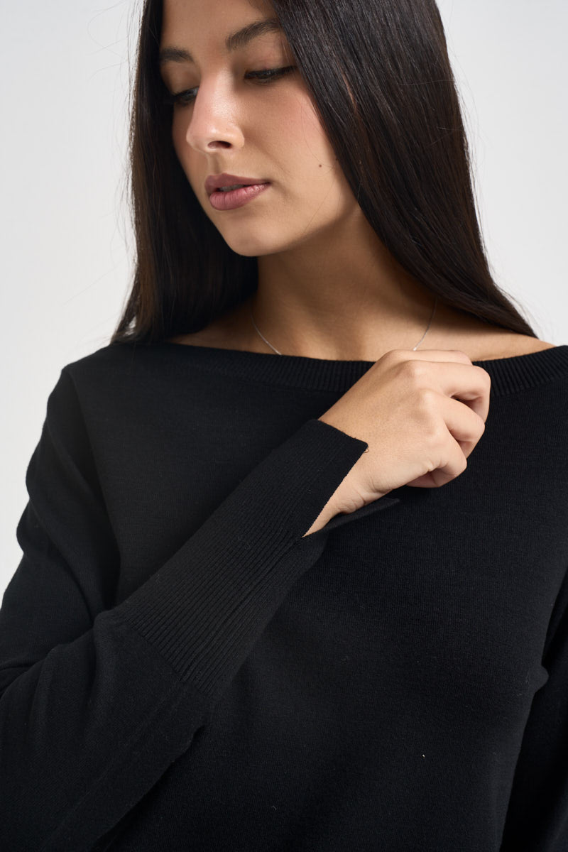Maglia donna con scollo a barca nera SI1NT043 0001 KAOS 