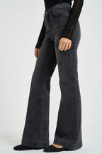Jeans donna a zampa in denim grigio con strass UF6107 D042388219 LIU JO 