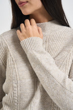 Maglia donna con lavorazione a treccia e a coste tortora mélange MW2600088 CASHA MARKUP 