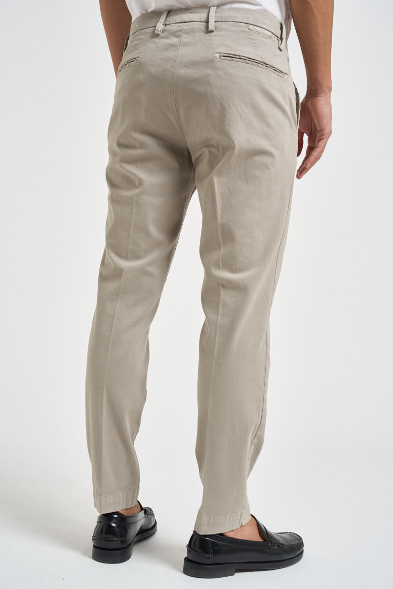Pantalone uomo chino grigio chiaro MIAMI C8268ARGILLA MASSIMO BRUNELLI 