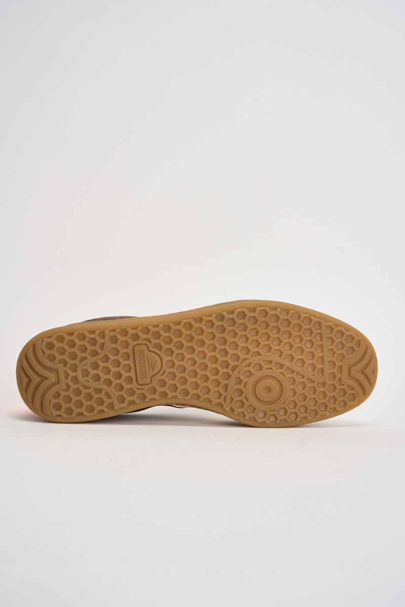 Sneakers uomo basse in pelle scamosciata tortora CL072 TAUPE MOACONCEPT 