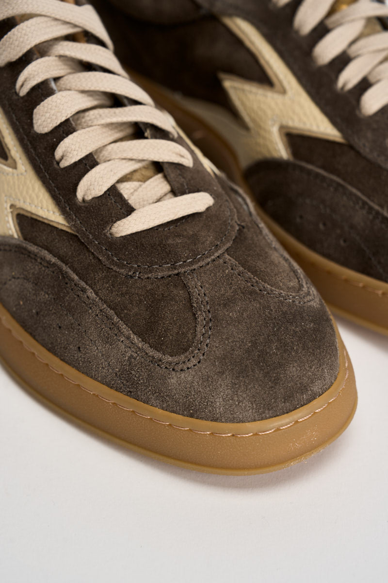 Sneakers uomo basse in pelle scamosciata marroni CL178 TAUPE MOACONCEPT 