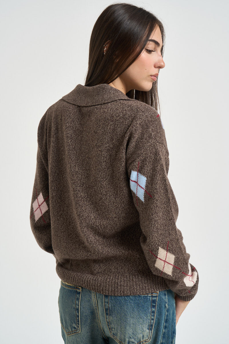 Polo donna in maglia a rombi marrone D82468 MORO MOTEL 