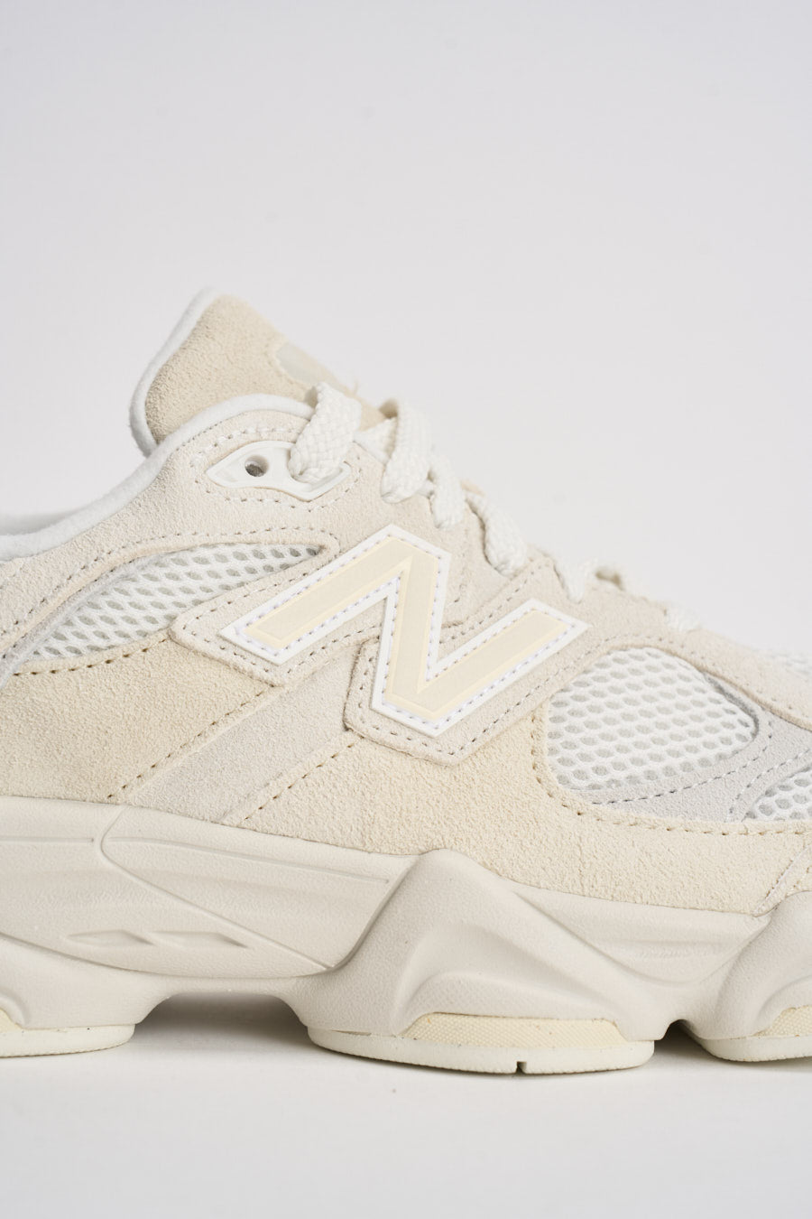 Sneakers uomo 9060 bianche e panna GC9060 ER NEW BALANCE 