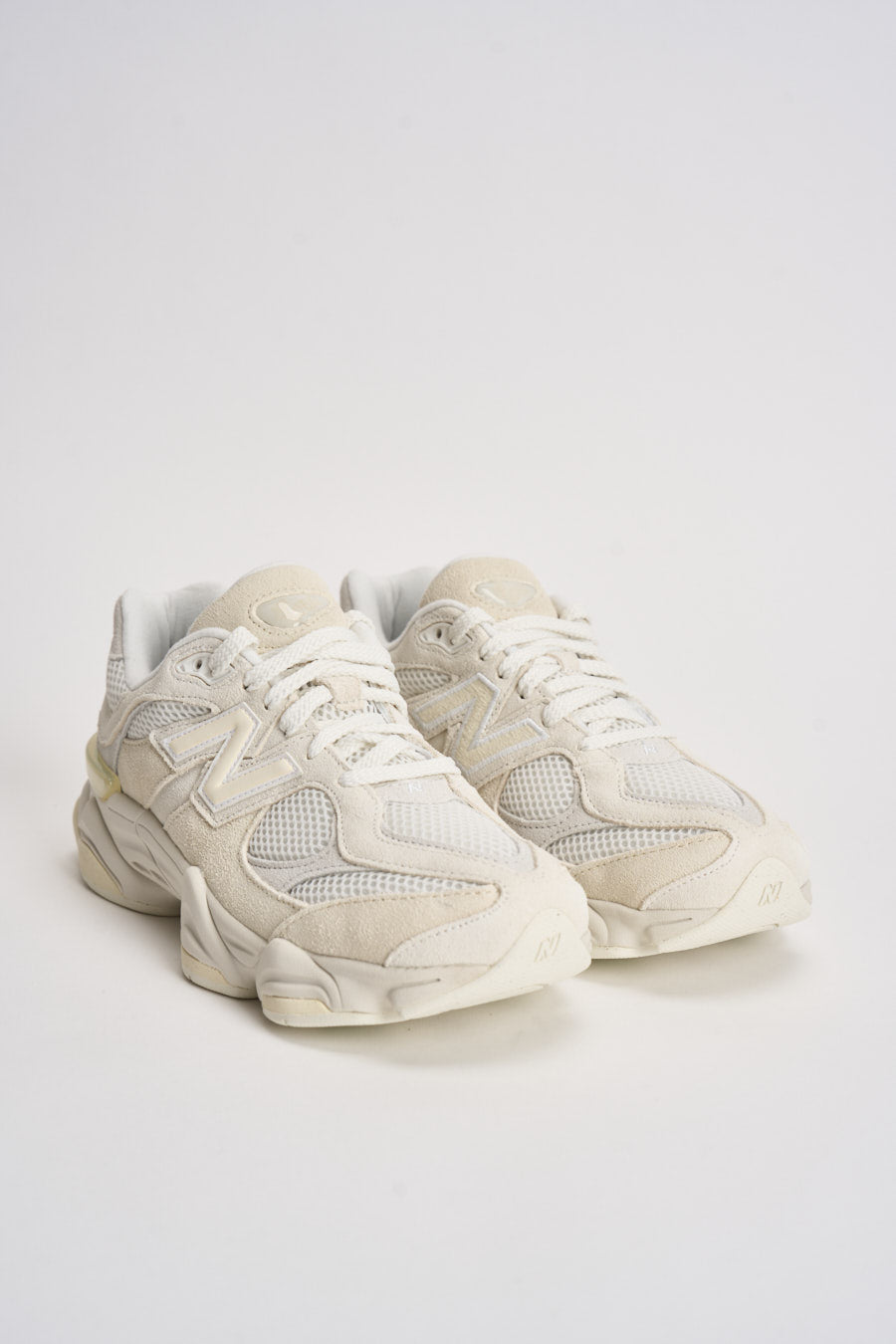 Sneakers uomo 9060 bianche e panna GC9060 ER NEW BALANCE 