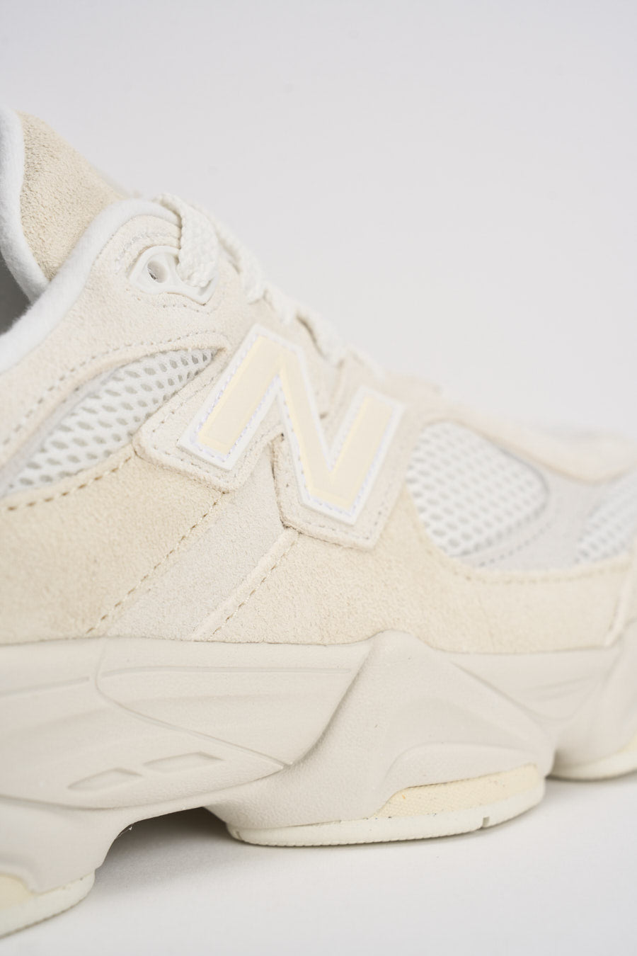 Sneakers uomo 9060 bianche e panna GC9060 ER NEW BALANCE 