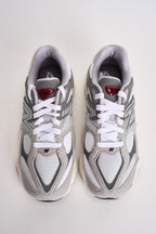 Sneakers donna 9060 grigia e bianca GC9060 GY NEW BALANCE 