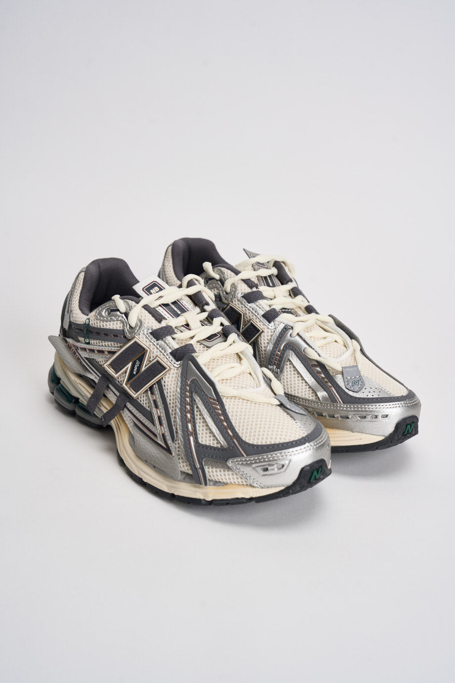 Sneakers uomo 1906A panna e grigio M1906 AD NEW BALANCE 