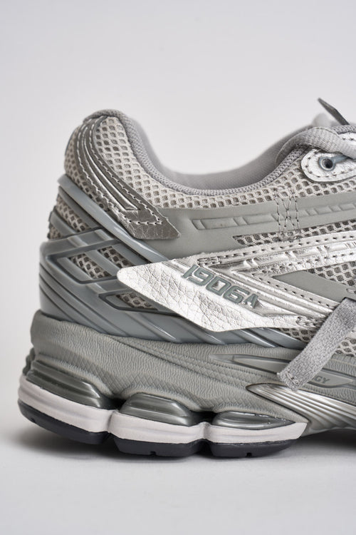 Sneakers uomo 1906R grigio e argento - 2