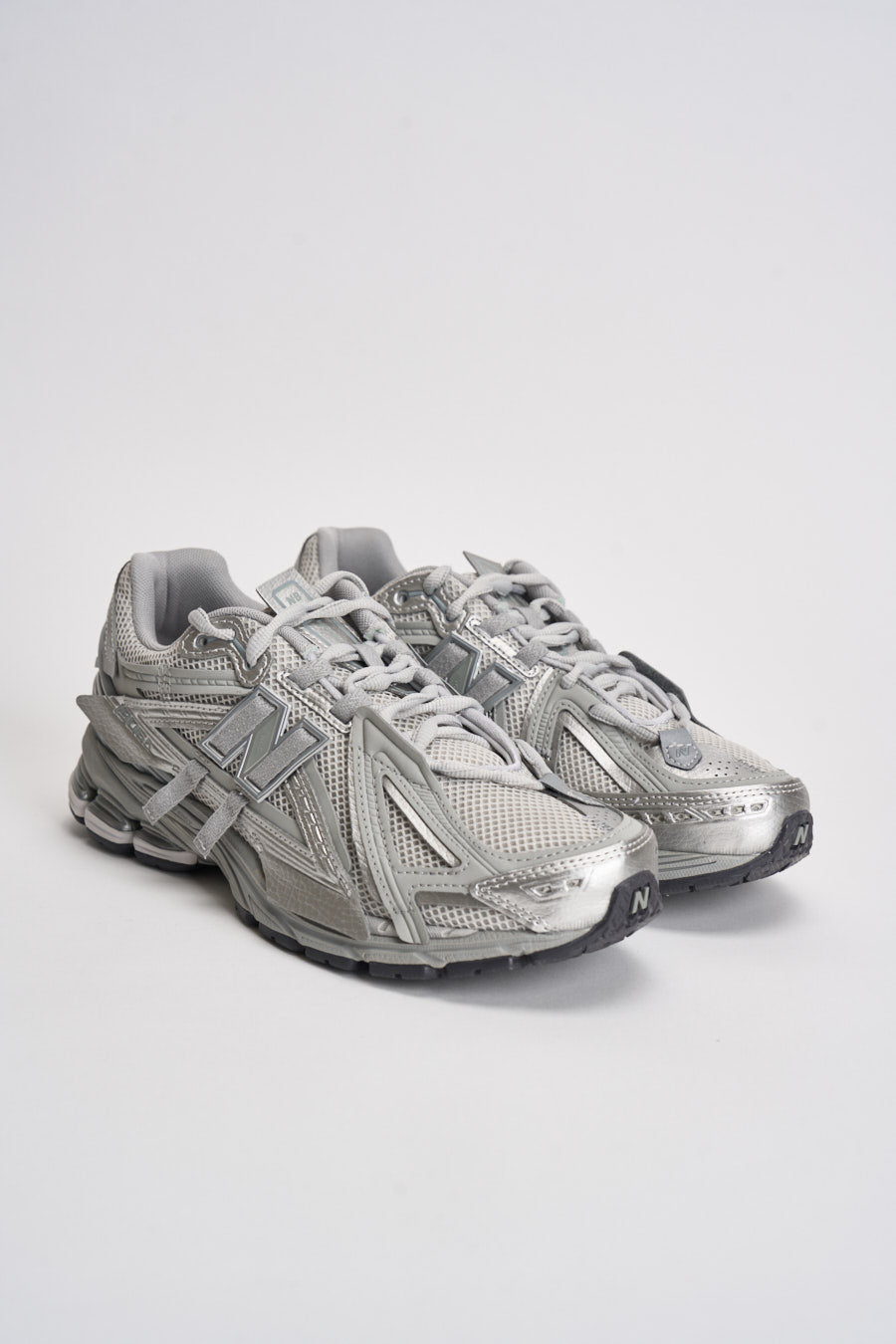 Sneakers uomo 1906R grigio e argento M1906 AG NEW BALANCE 