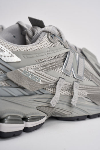 Sneakers uomo 1906R grigio e argento - 9