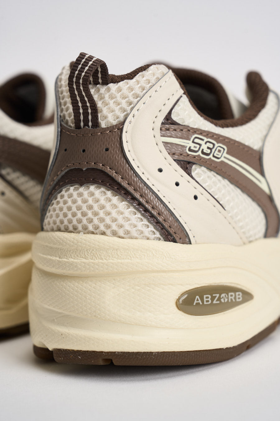Sneakers donna 530 panna e marrone NBMR530 ASM NEW BALANCE 