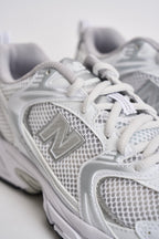 Sneakers donna 530 bianche e argento NBMR530 EMA NEW BALANCE 