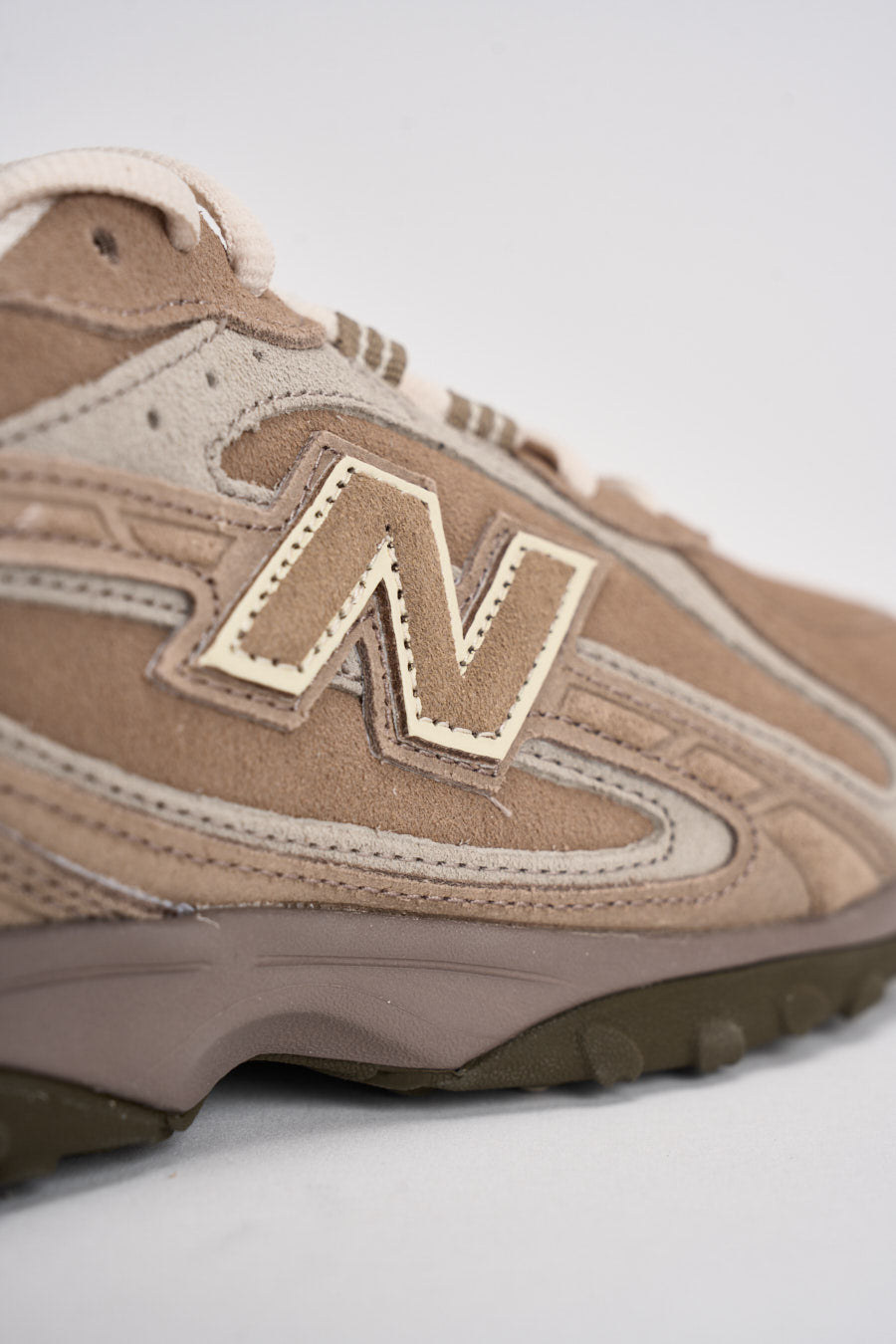Sneakers donna 2002R marrone U204 LMMA NEW BALANCE 