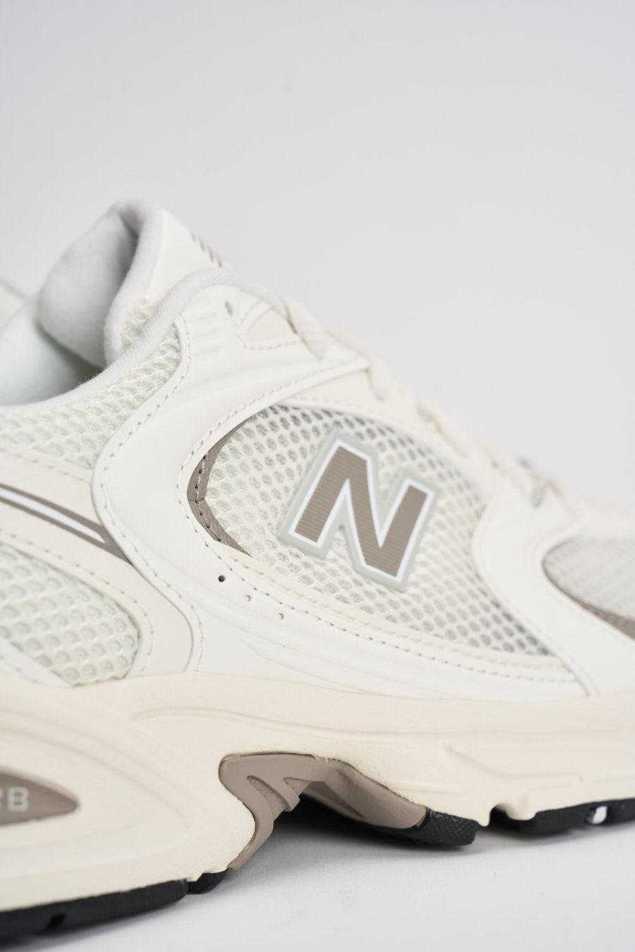 Sneakers donna 530 bianche e tortora U530 CSB NEW BALANCE 