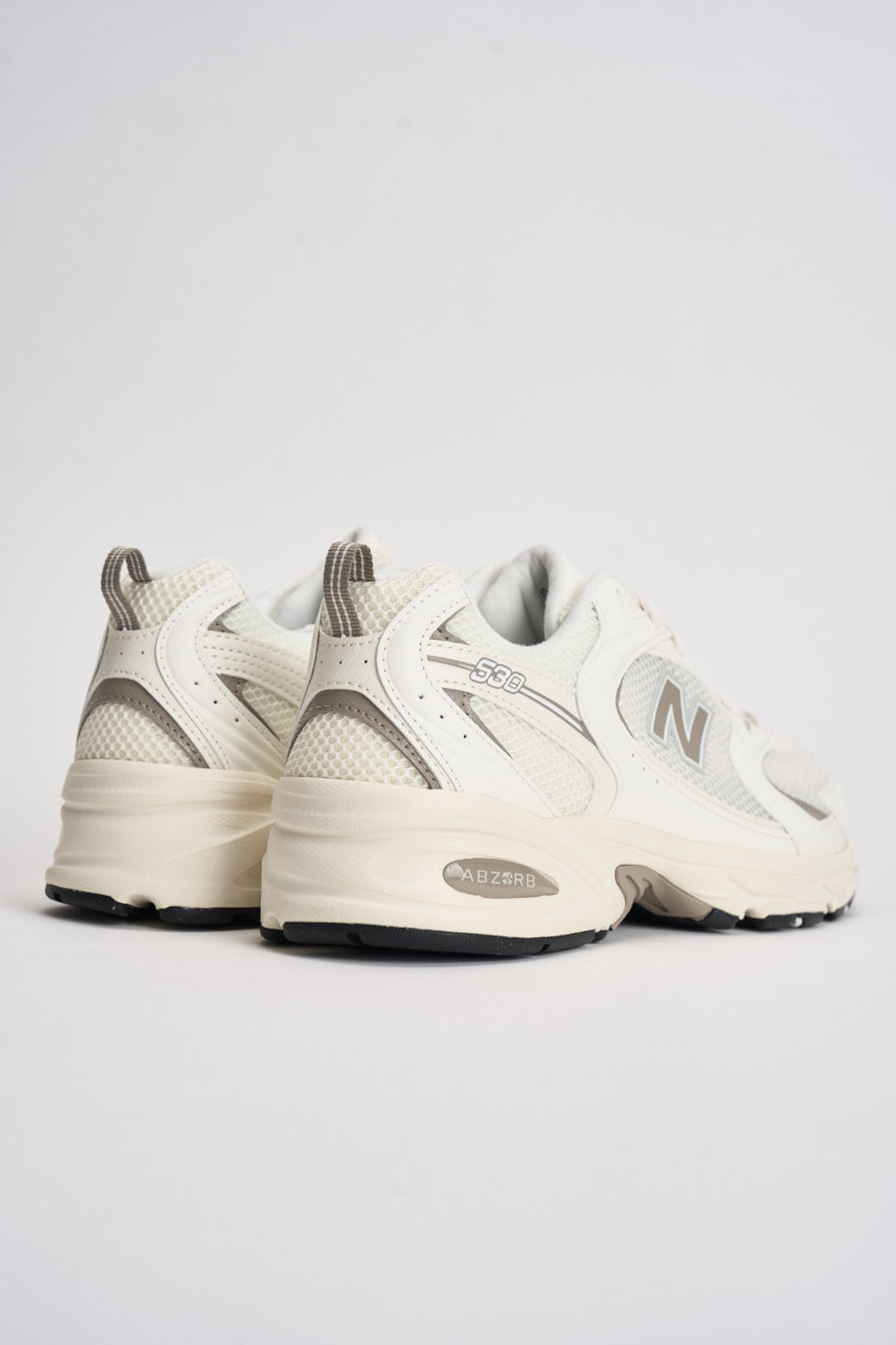 Sneakers uomo 530 bianche e tortora U530. CSB NEW BALANCE 
