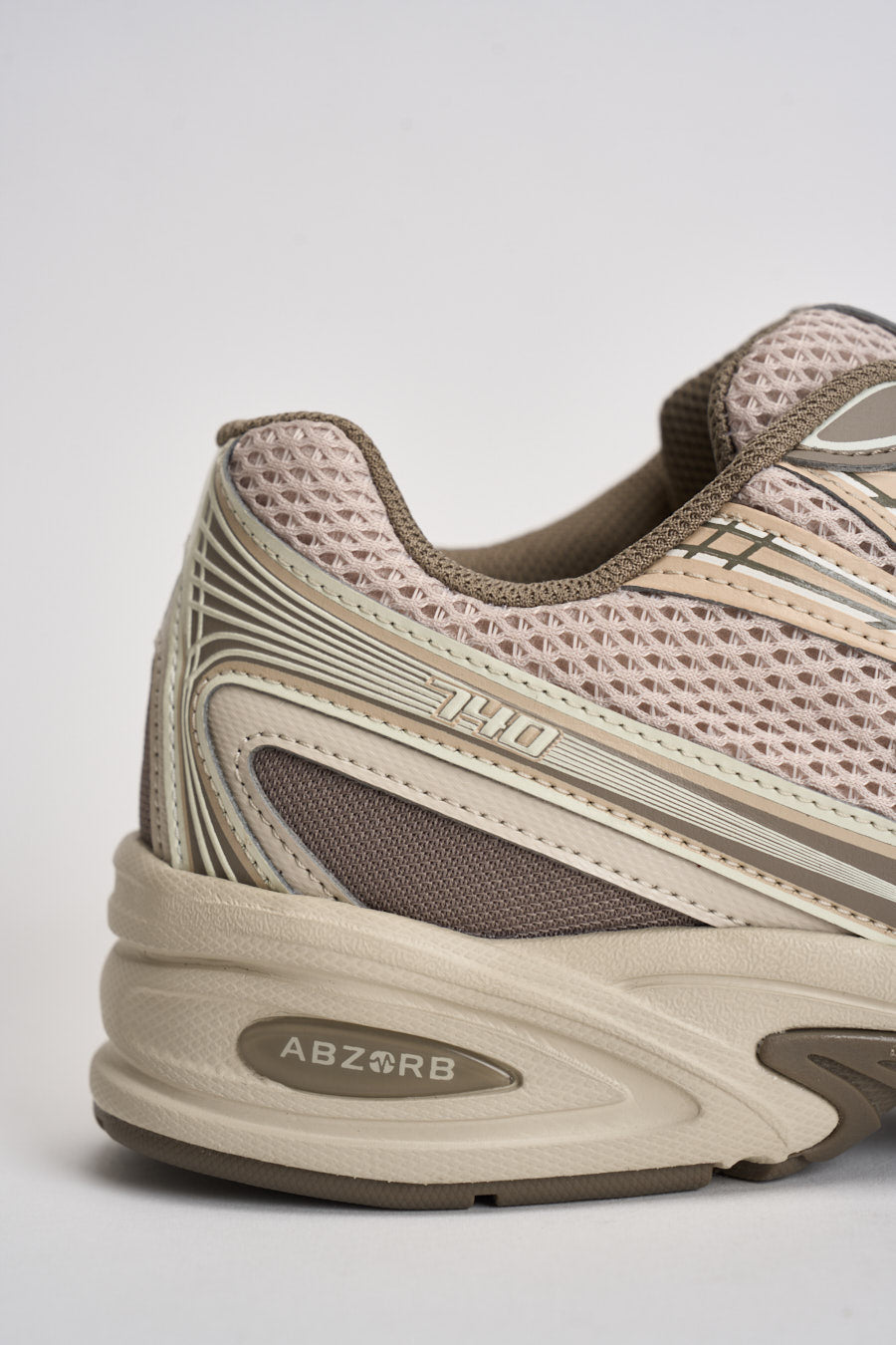 Sneakers uomo 740 beige e fango U740. AS2 NEW BALANCE 