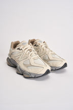 Sneakers uomo beige e grigio U9060. 16Y NEW BALANCE 