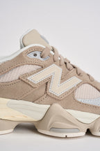 Sneakers donna 9060 beige e panna U9060 8AP NEW BALANCE 