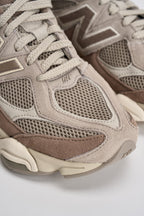Sneakers uomo 9060 marrone e tortora U9060. ERC NEW BALANCE 
