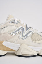 Sneakers donna 9060 bianca e panna U9060 WHT NEW BALANCE 