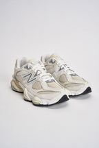Sneakers donna 9060 bianca e panna U9060 WHT NEW BALANCE 