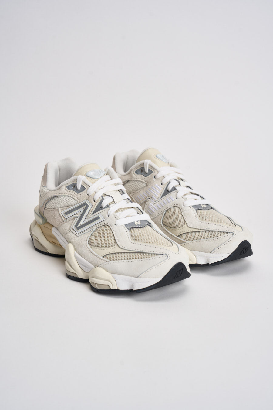 Sneakers donna 9060 bianca e panna U9060 WHT NEW BALANCE 