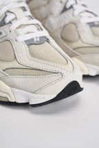 Sneakers donna 9060 bianca e panna U9060 WHT NEW BALANCE 
