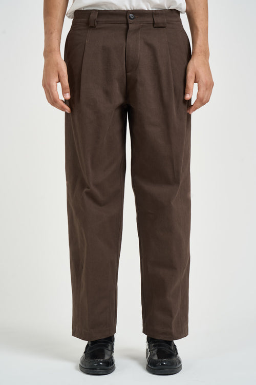 Pantalone uomo con pinces marrone - 1