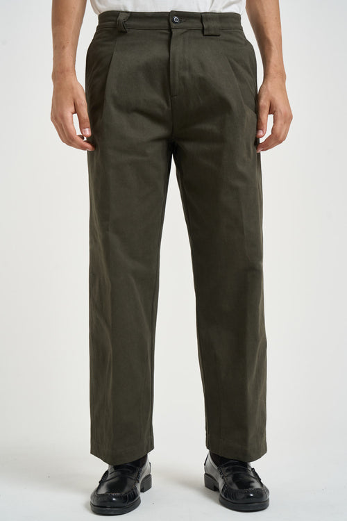 Pantalone uomo con pinces verde militare - 1