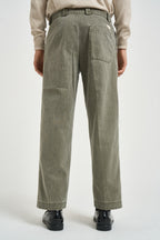 Pantalone uomo con pinces in denim verde 2809B MOMOVERDE OFFICINA 