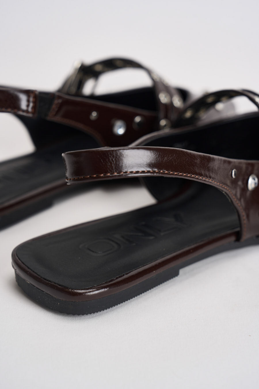 Slingback donna con borchie marrone 15340903 COFFEE BEAN ONLY 