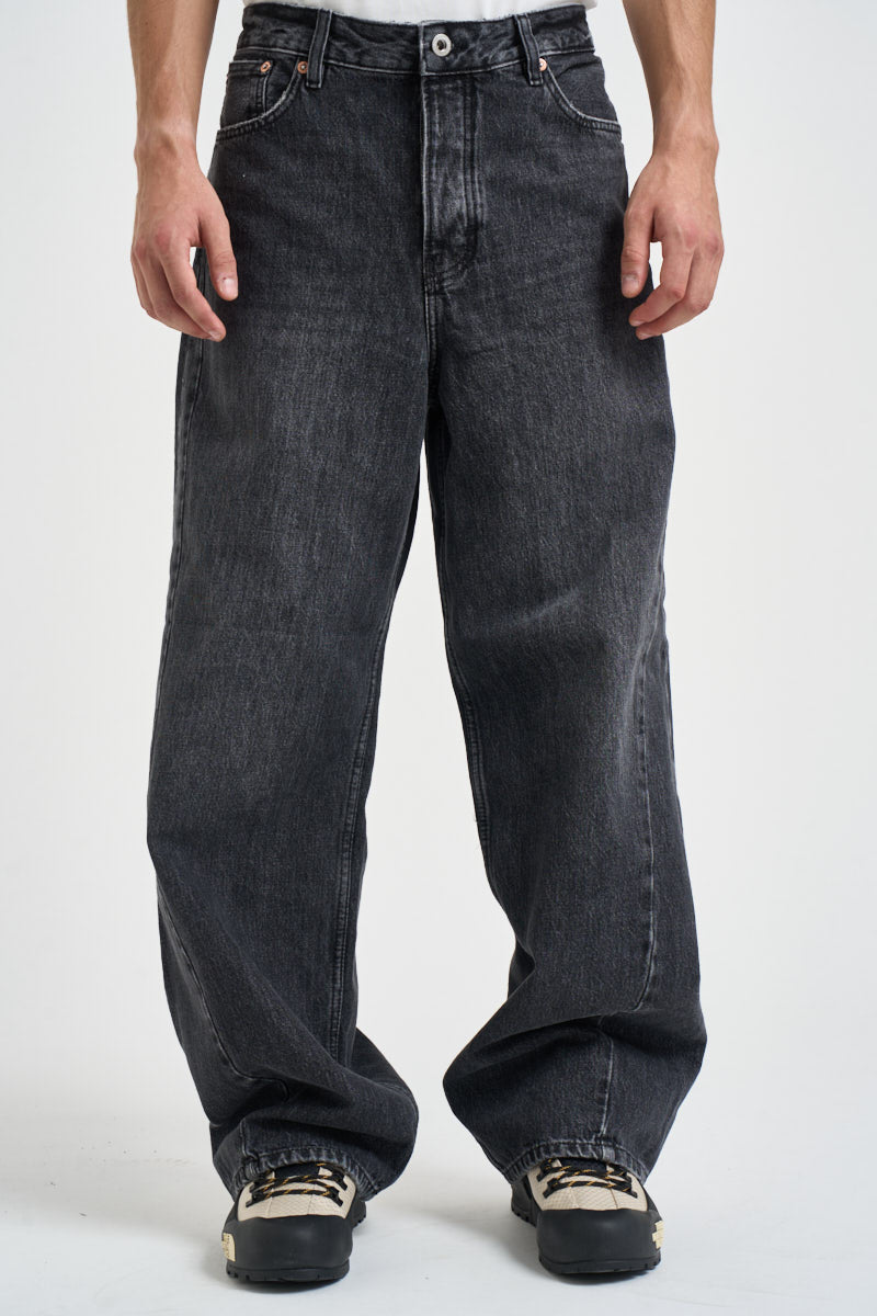 Jeans uomo Loose fit in denim nero 22040255 WASHEDBLACK ONLY & SONS 