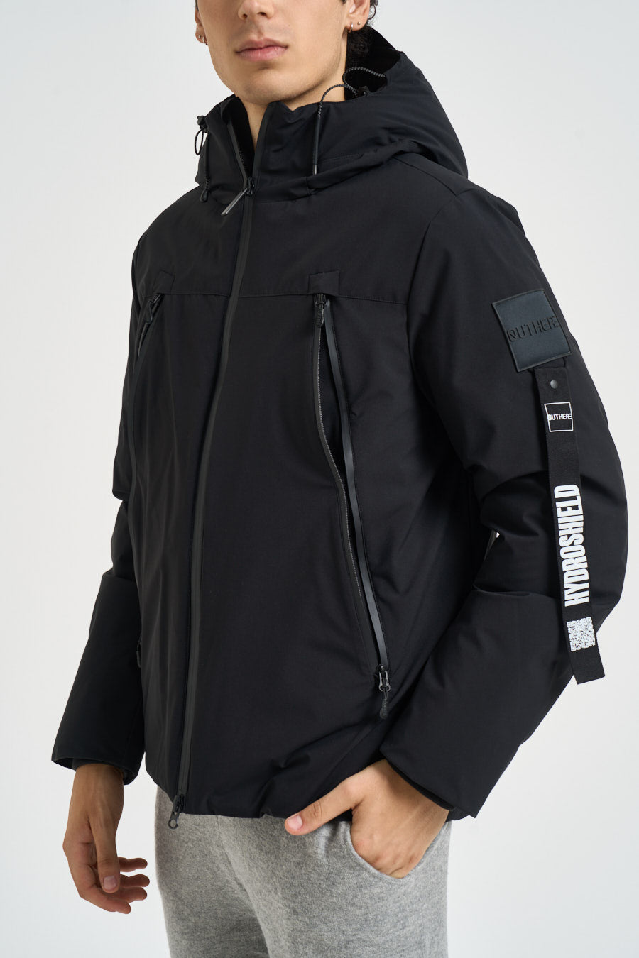 Giubbotto uomo con cappuccio nero M501C178 1749 OUTHERE 