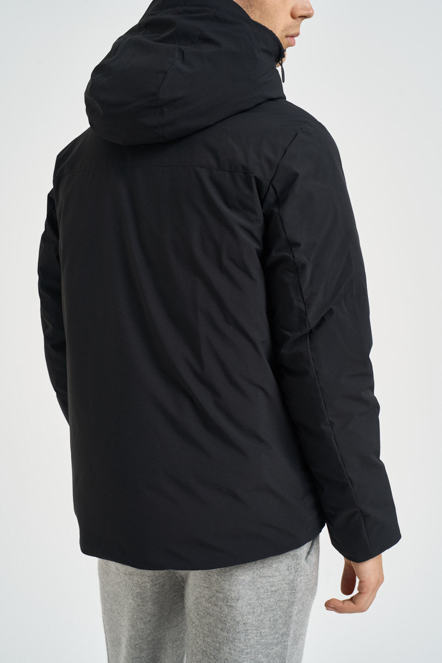 Giubbotto uomo con cappuccio nero M501C178 1749 OUTHERE 